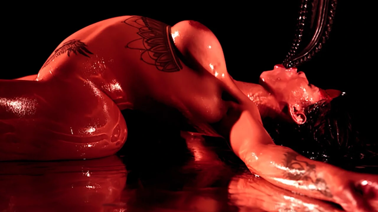 Demon Girl Bondage Cumflation – Canela Skin as The Devil gets Creampied & Monster Quad Penetration