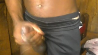 BIG DICK TRANSGENDER CUMSHOT